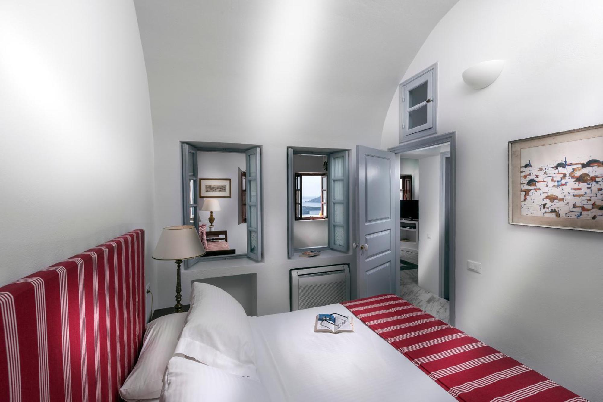 อิเกียลอสลักชูรี่เทรดิชั่นแนลเซ็ทเทิลเมนท์ Hotel ฟิรา ภายนอก รูปภาพ